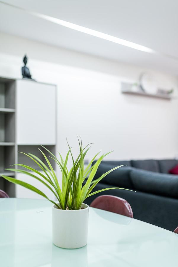 Moderno Apartamento Centro Granada Luaran gambar