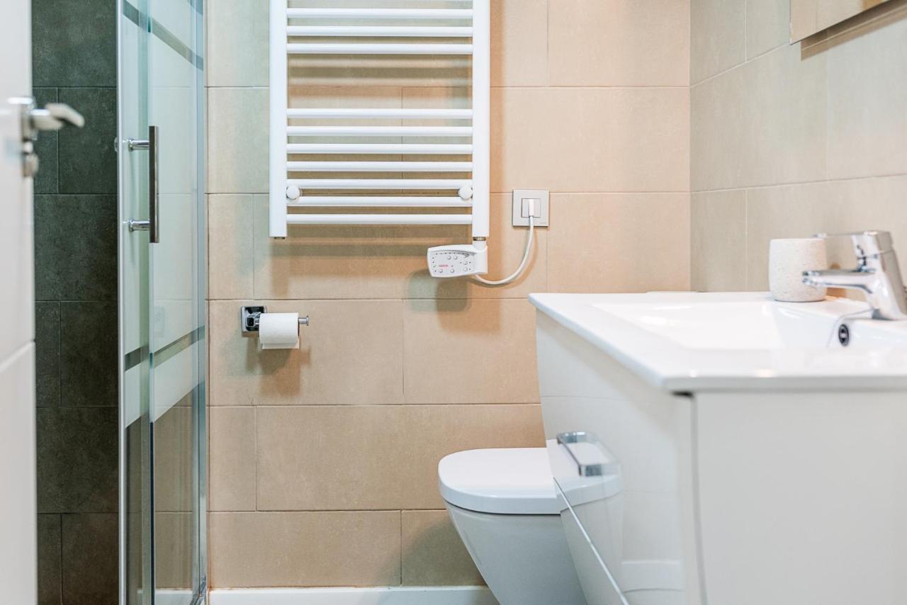 Moderno Apartamento Centro Granada Luaran gambar