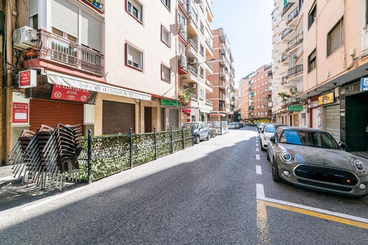 Moderno Apartamento Centro Granada Luaran gambar